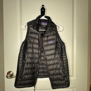 Patagonia Black Puffer Vest